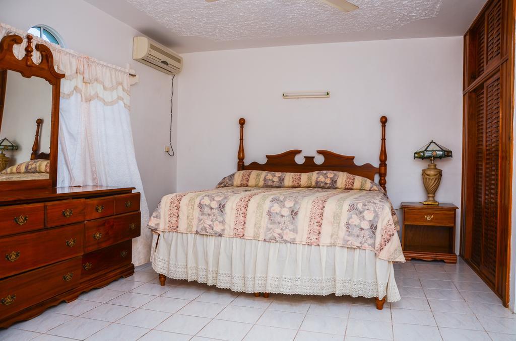 Vanvilla Guest House Negril Quarto foto