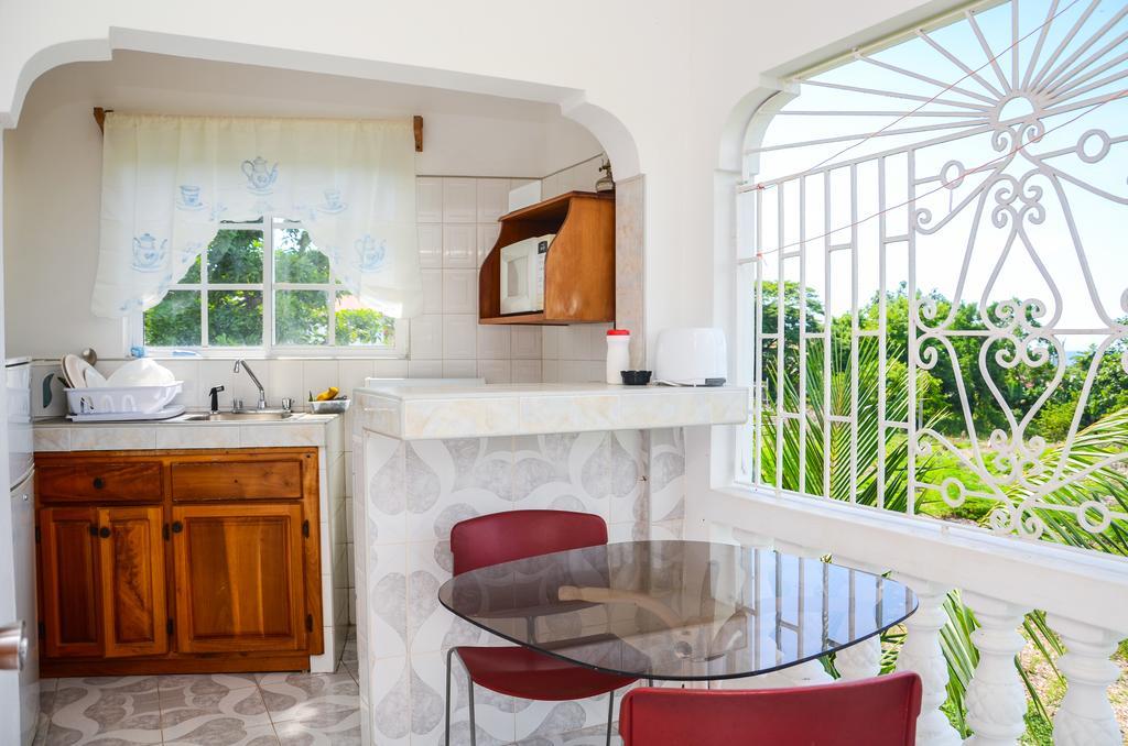 Vanvilla Guest House Negril Quarto foto