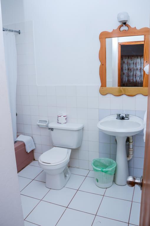 Vanvilla Guest House Negril Quarto foto